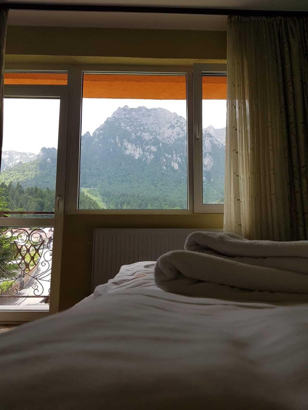 Hotel Iri Buşteni Exteriör bild