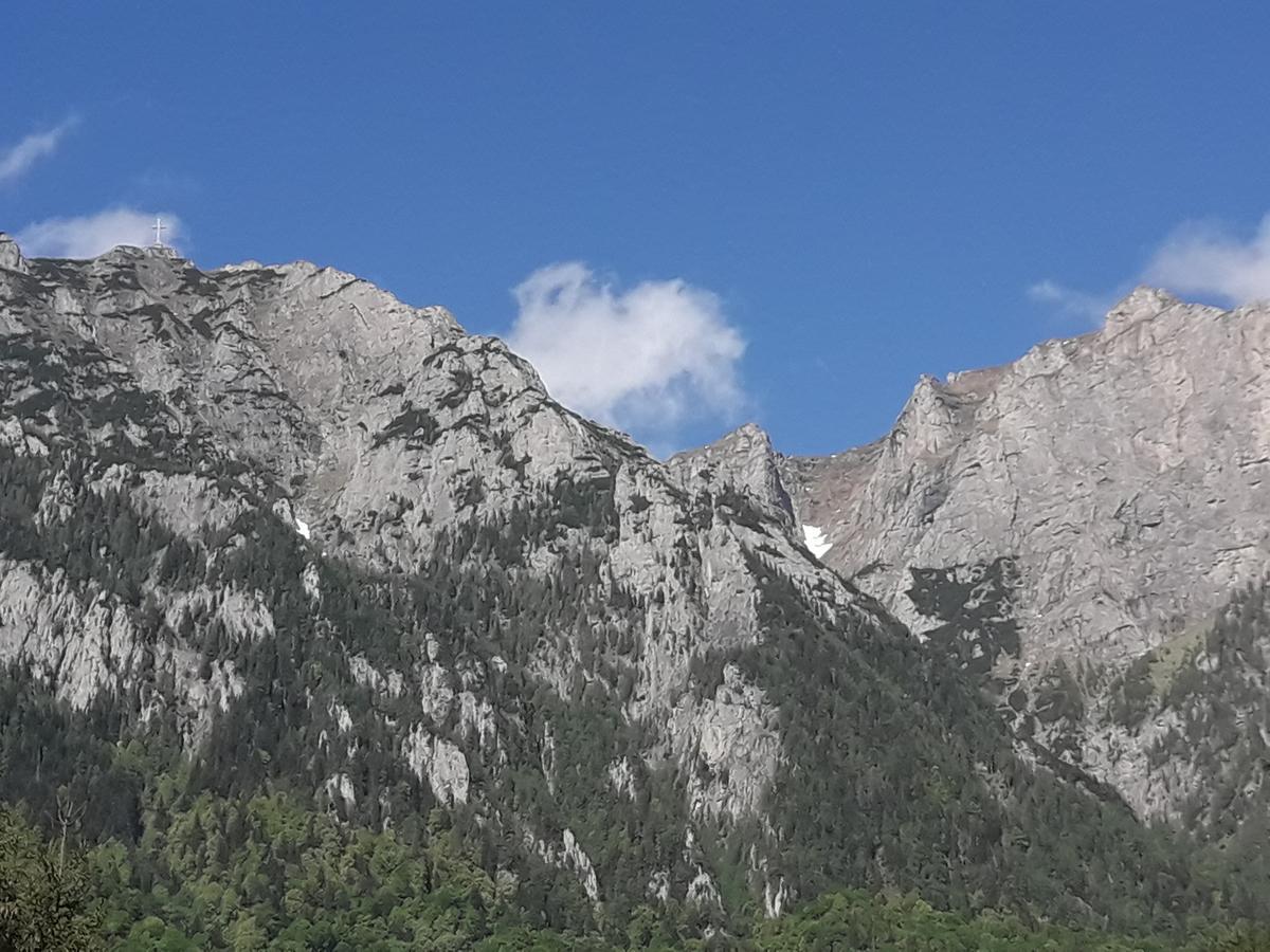 Hotel Iri Buşteni Exteriör bild